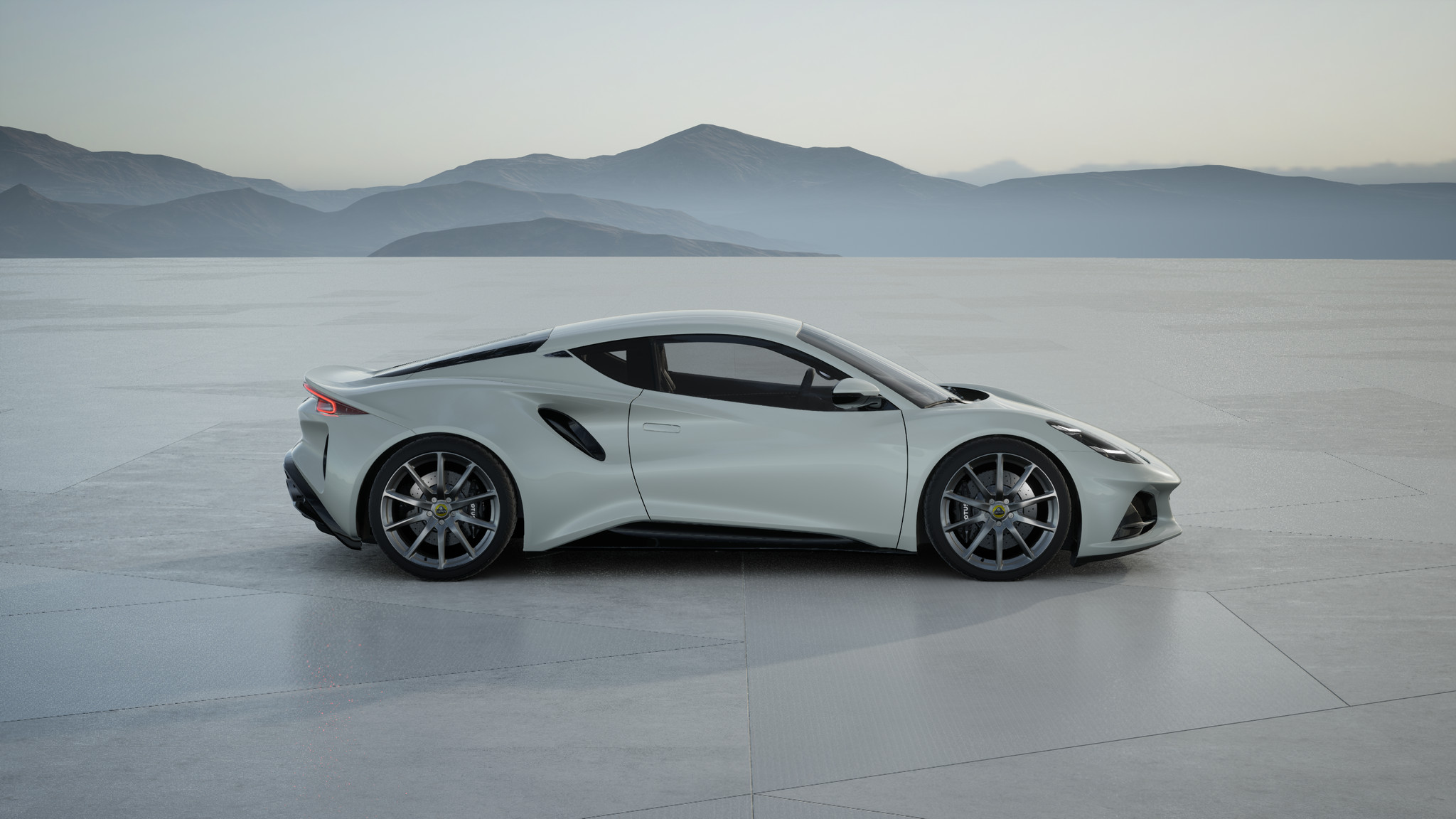 Lotus Emira 8